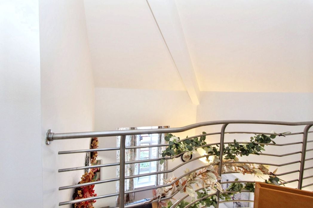 Property image 6 of 8