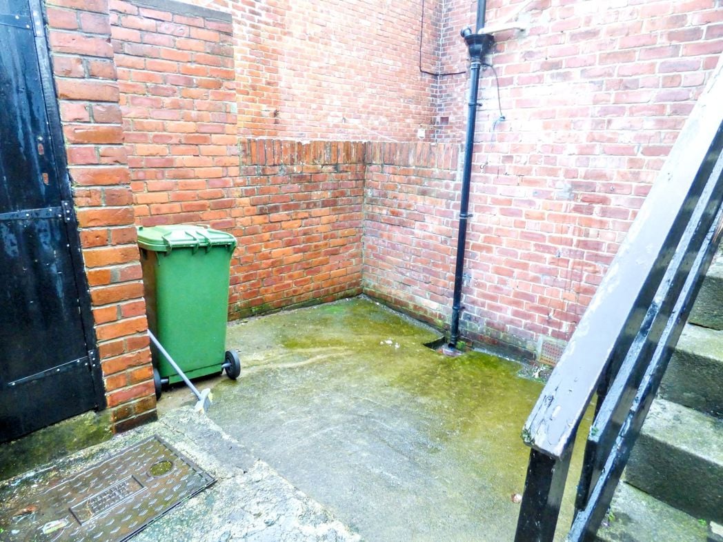 Property image 5 of 6