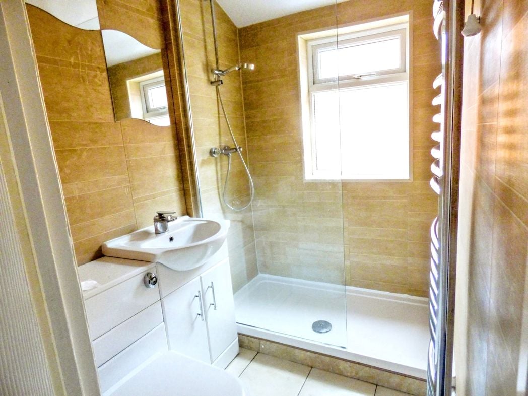 Property image 4 of 6