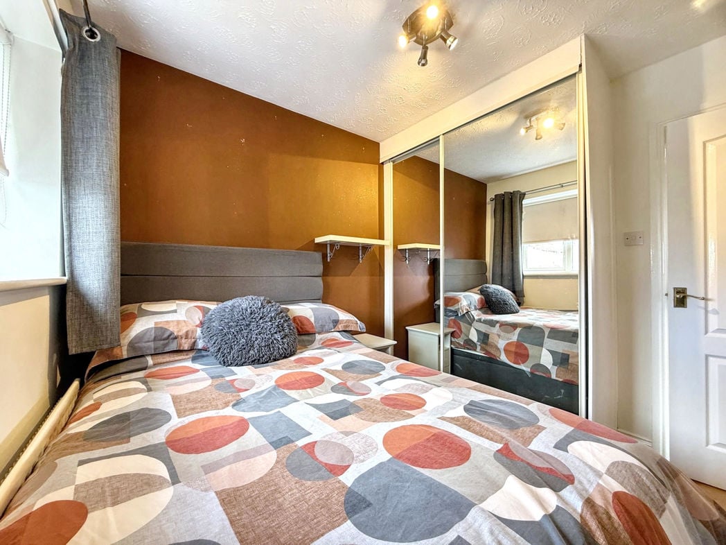 Property image 21 of 28