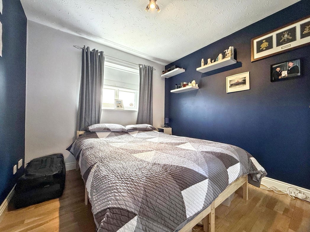 Property image 18 of 28