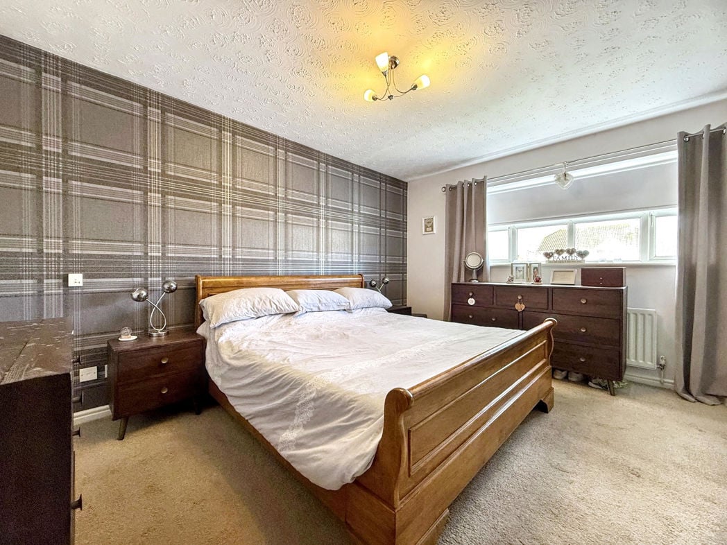 Property image 17 of 28