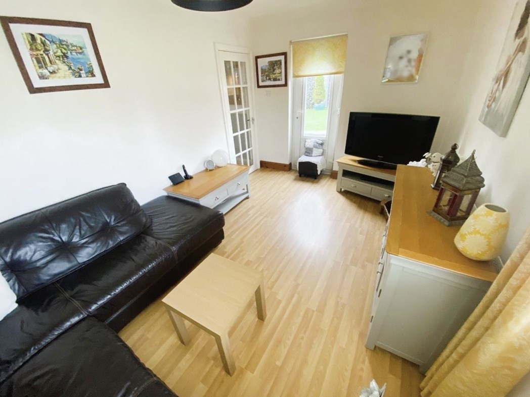 Property image 5 of 18