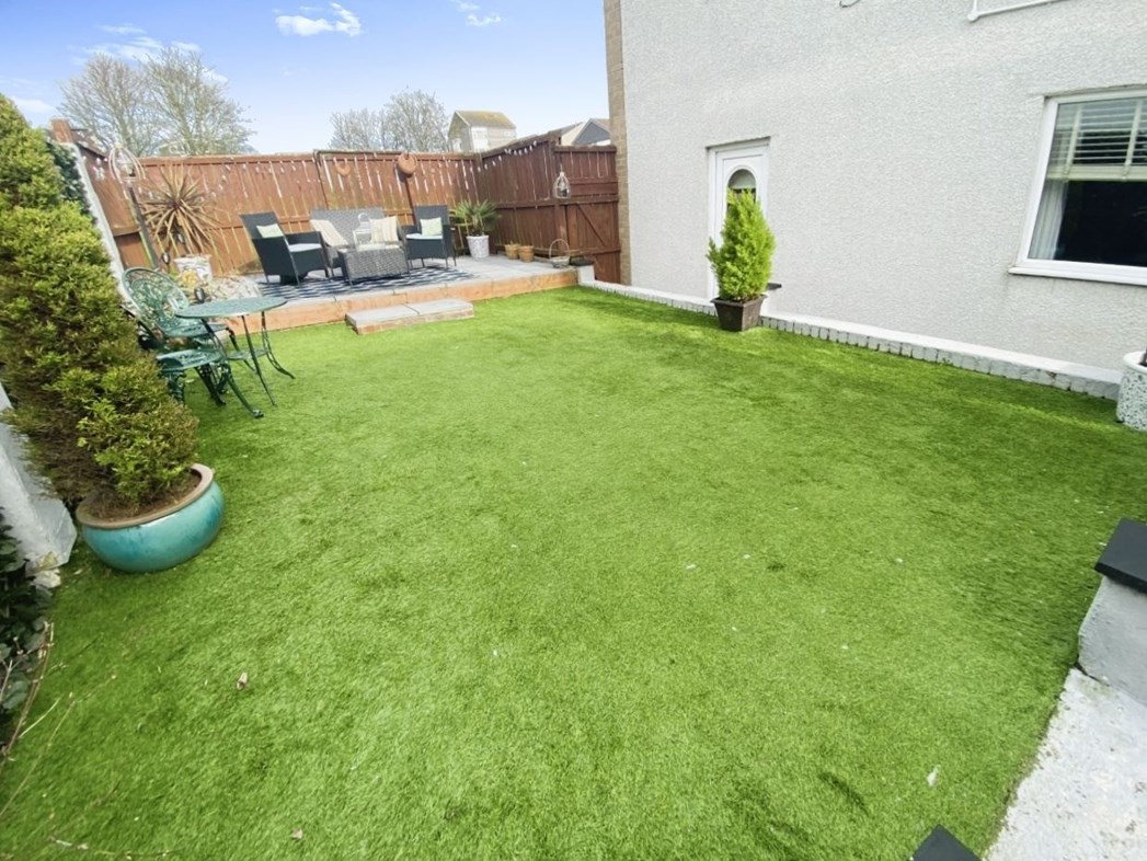Property image 1 of 18