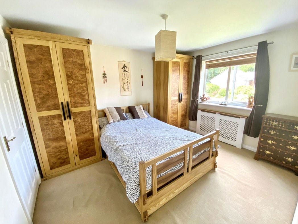 Property image 6 of 11