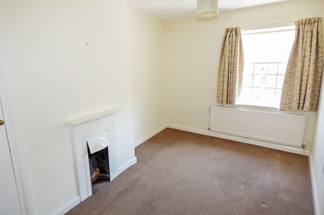 Property image 5 of 11