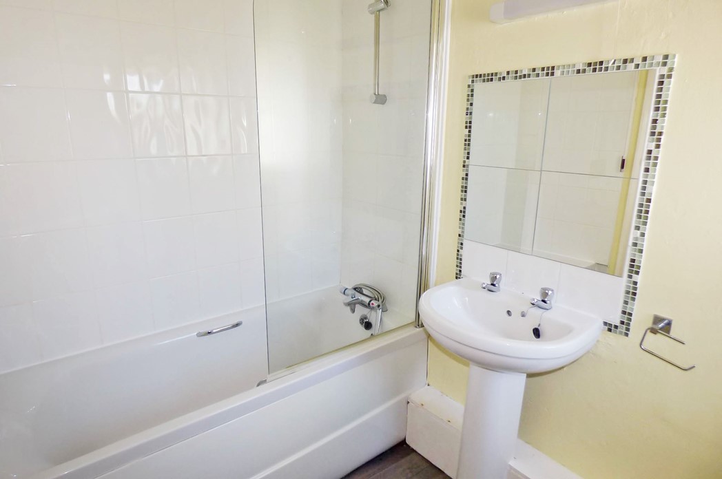 Property image 7 of 11