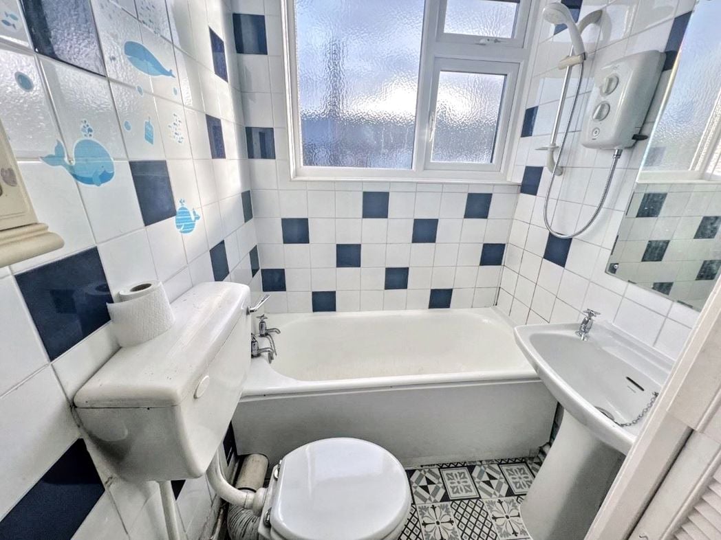Property image 6 of 6