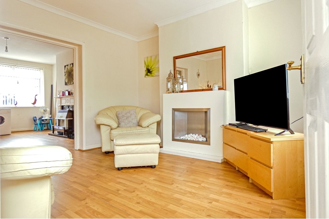 Property image 5 of 12