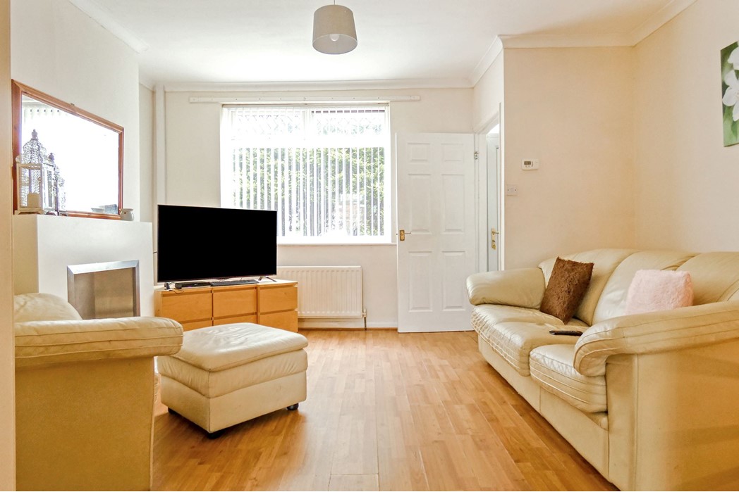 Property image 2 of 12