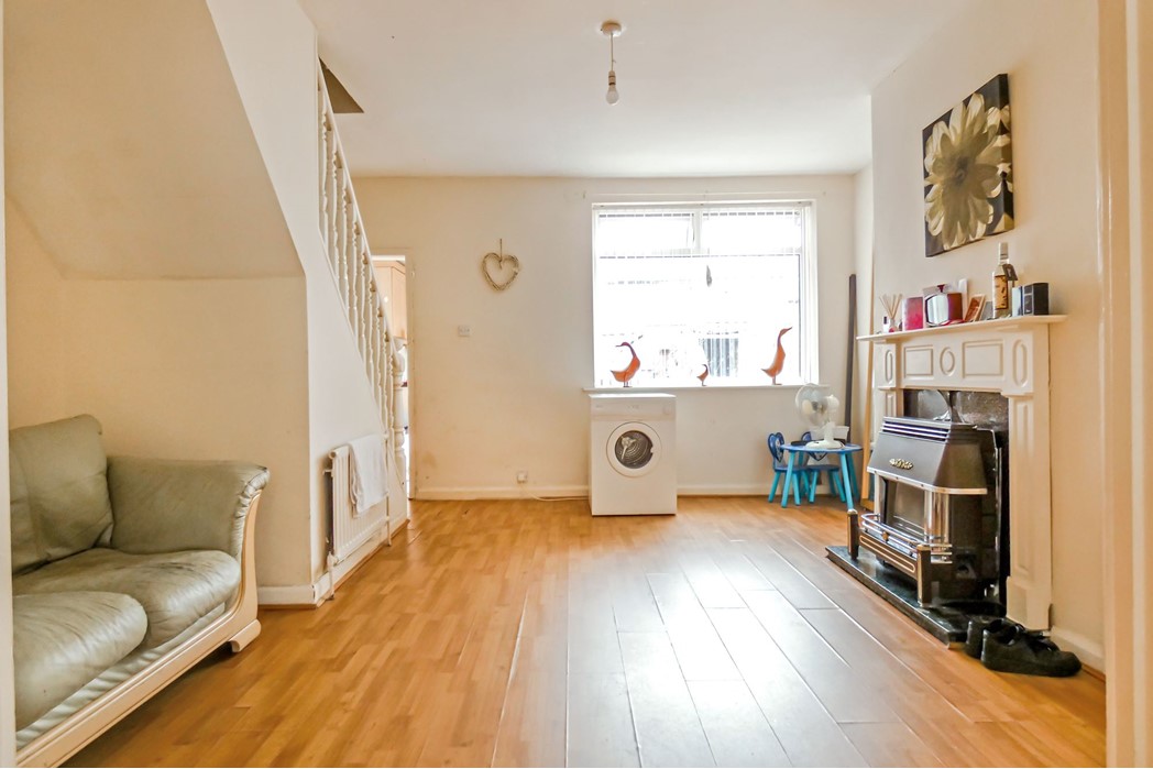Property image 6 of 12