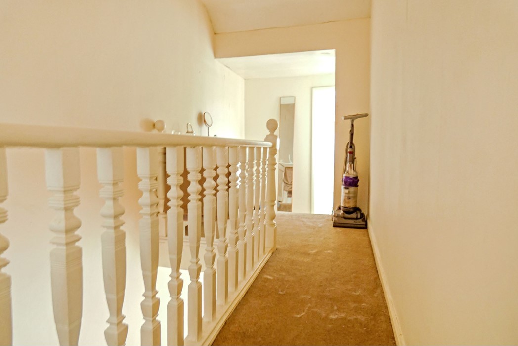 Property image 10 of 12