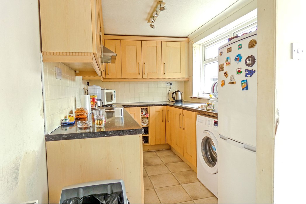 Property image 7 of 12