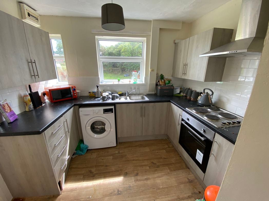 Property image 3 of 8