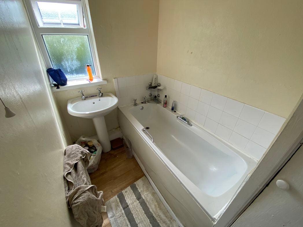 Property image 4 of 8