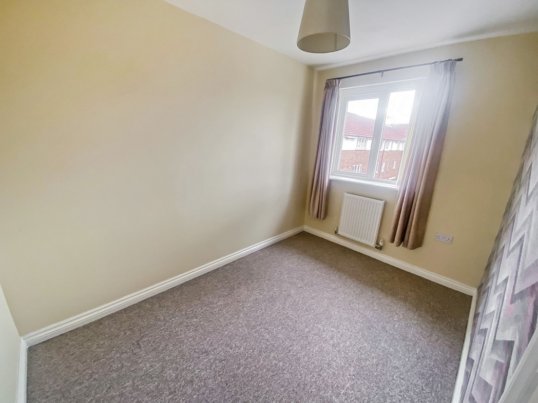 Property image 11 of 12