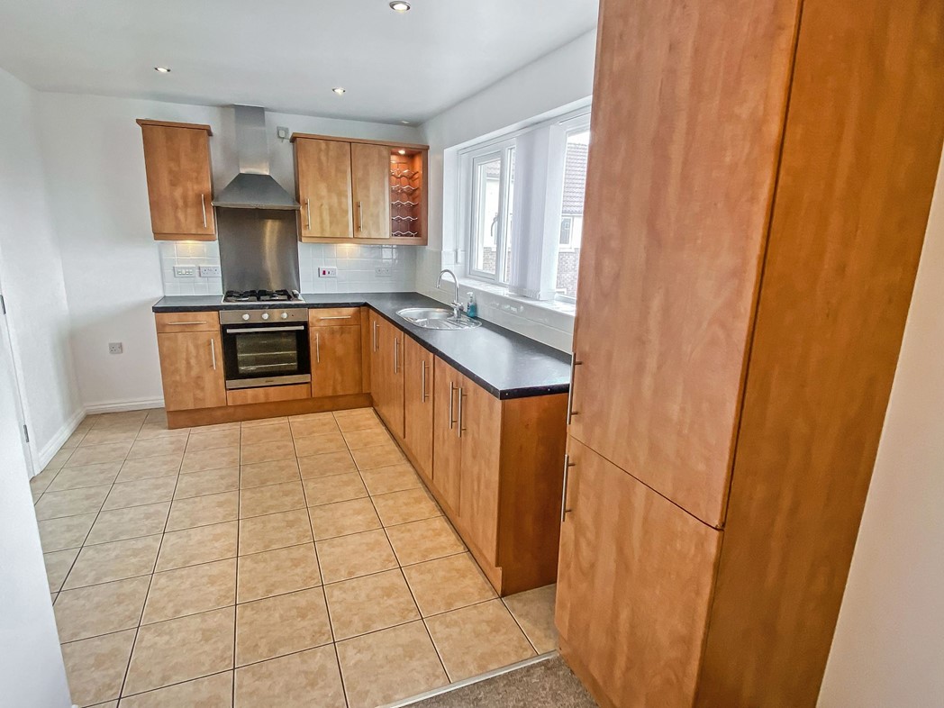 Property image 4 of 12