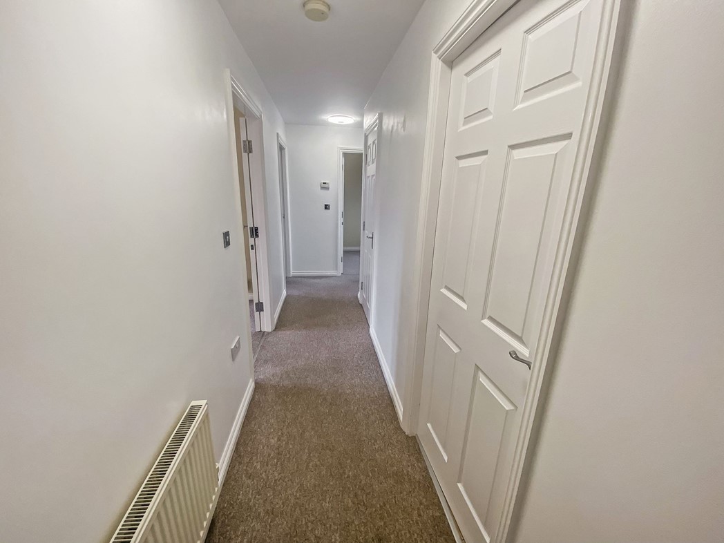 Property image 7 of 12