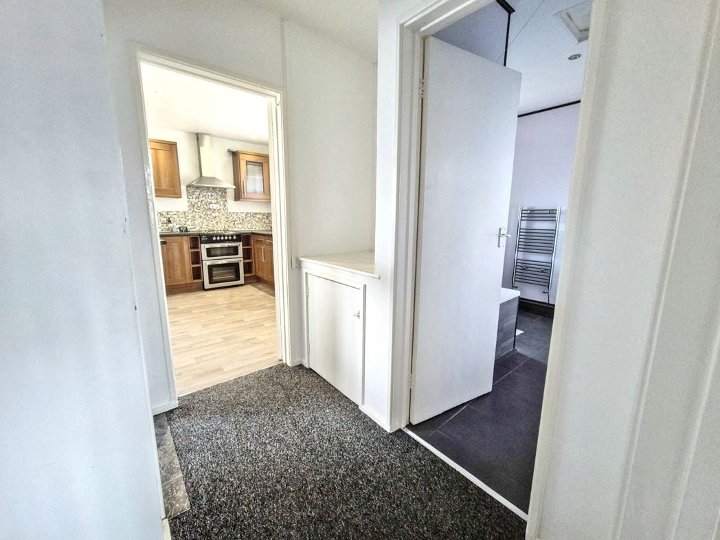 Property image 6 of 14