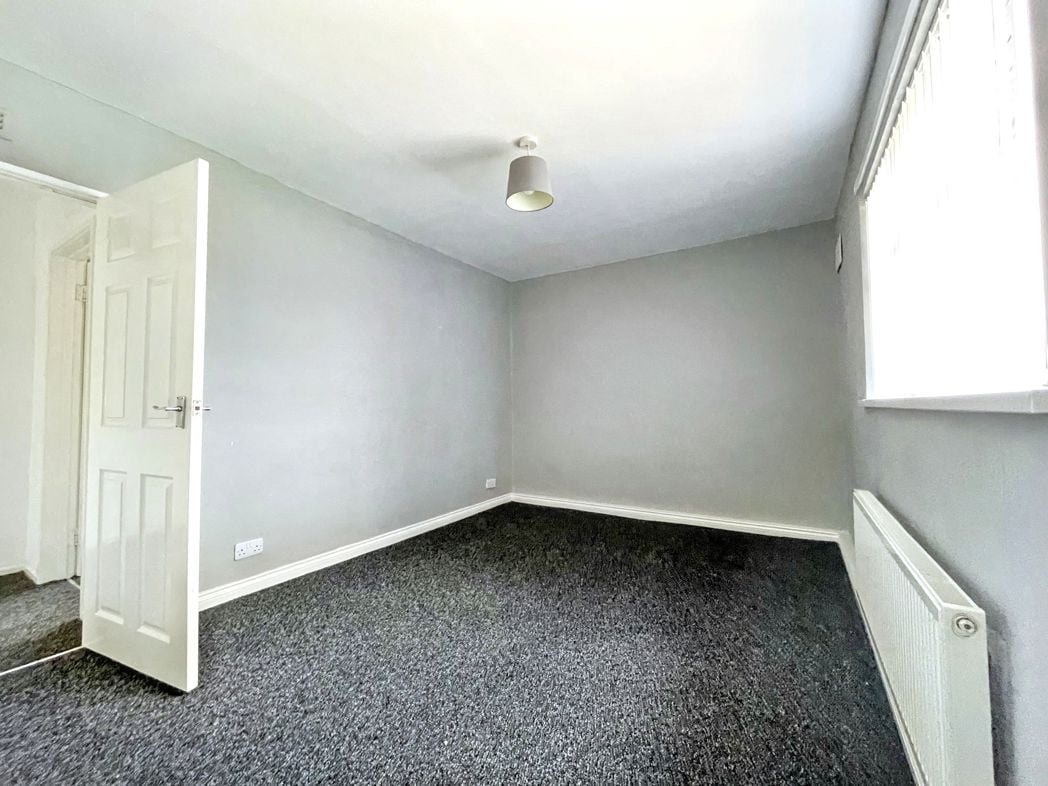 Property image 8 of 14