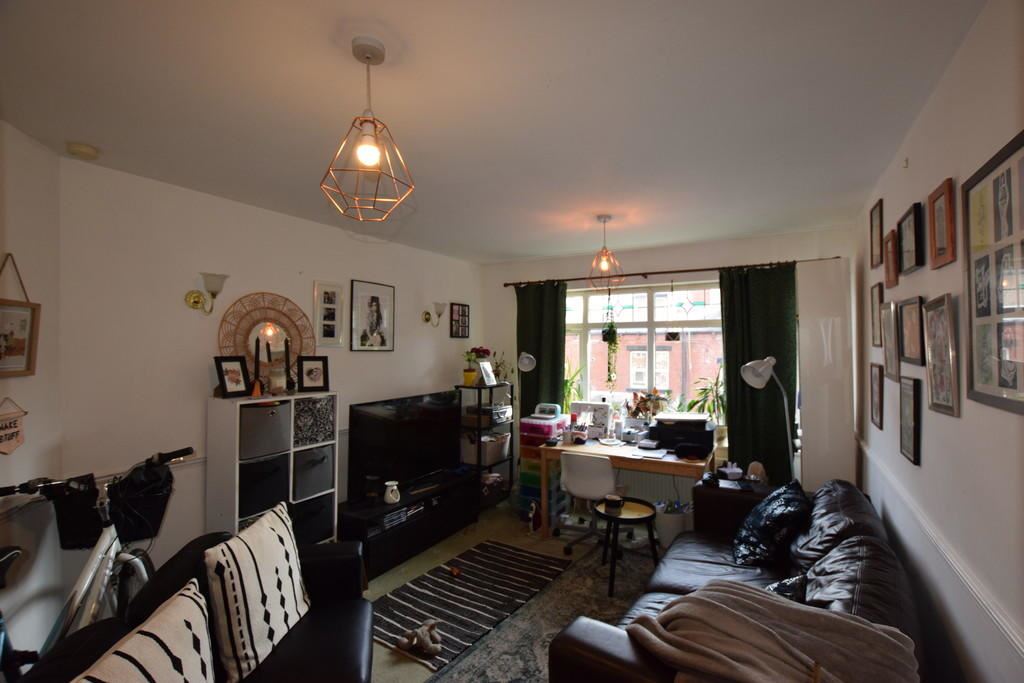 Property image 4 of 7