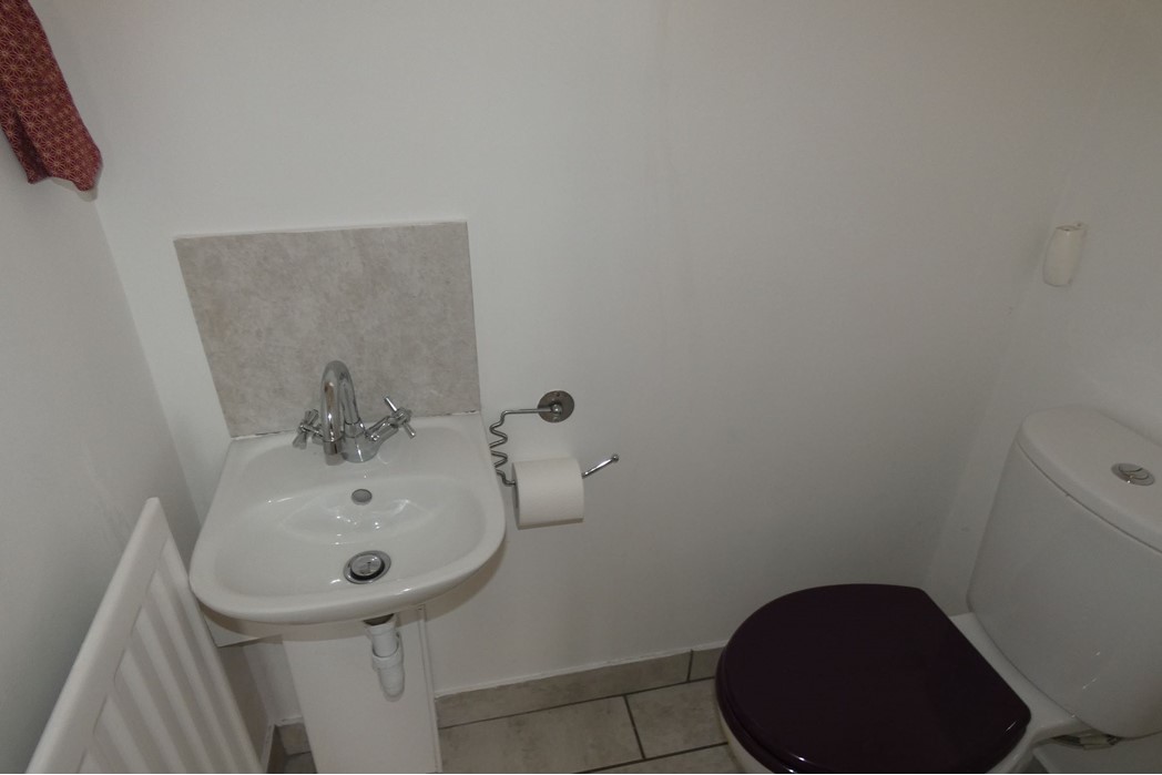 Property image 5 of 15