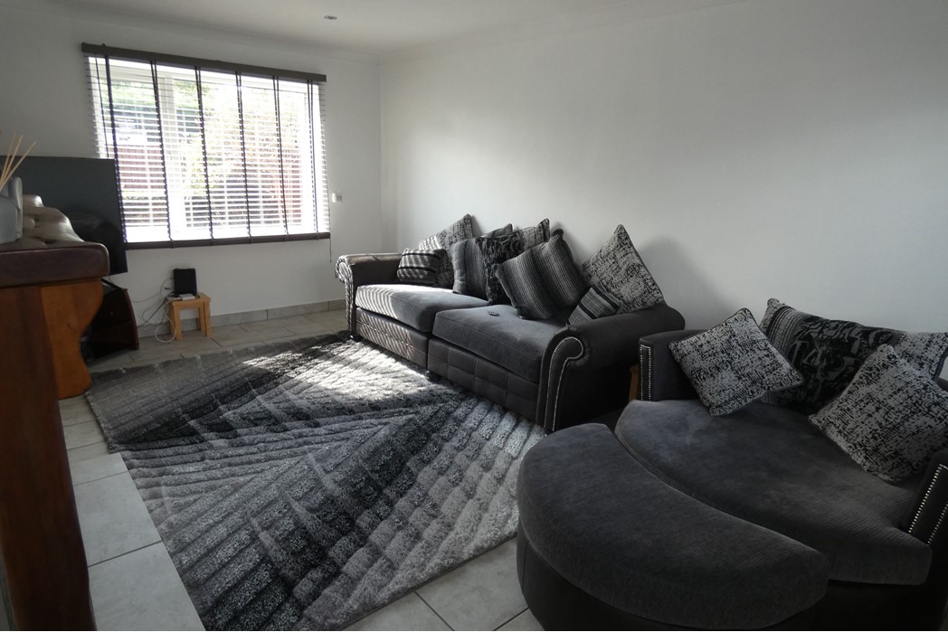 Property image 2 of 15