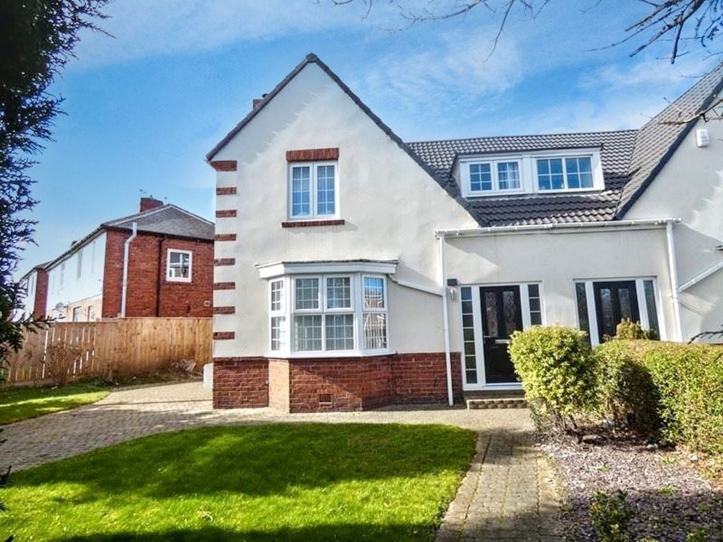 Property image 1 of 21