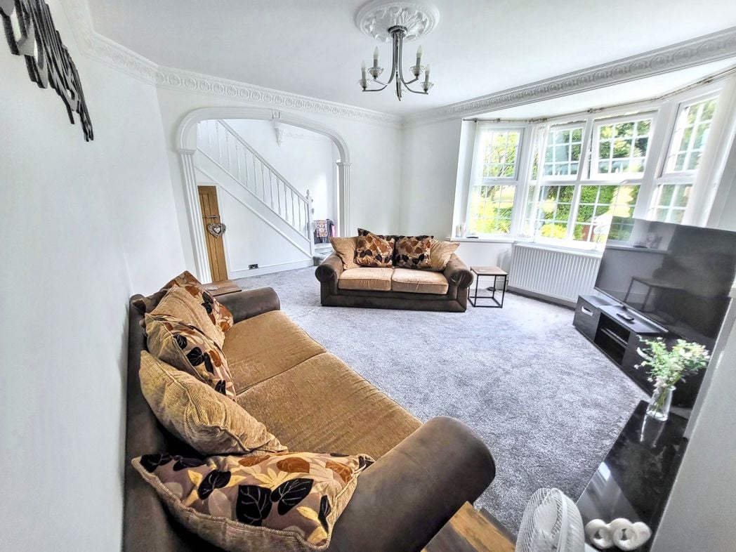 Property image 3 of 21