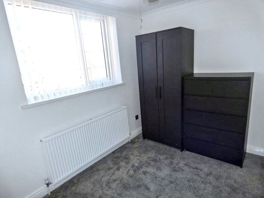 Property image 15 of 21