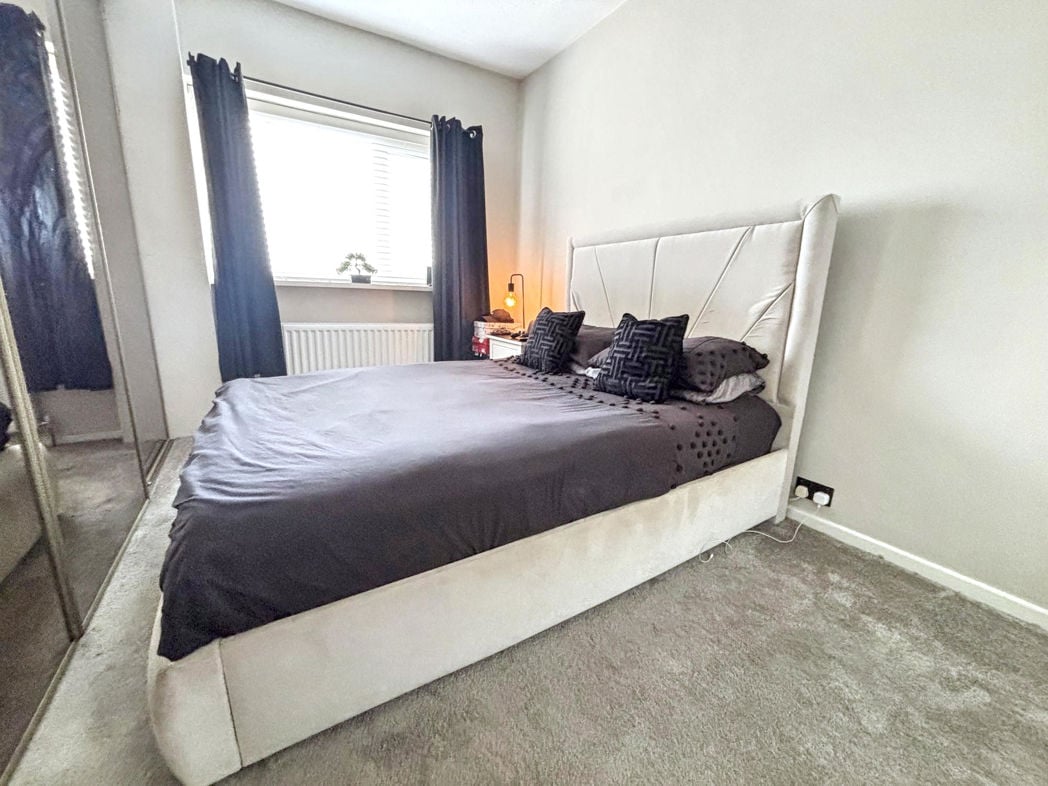 Property image 6 of 11