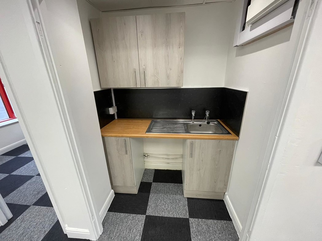 Property image 14 of 16