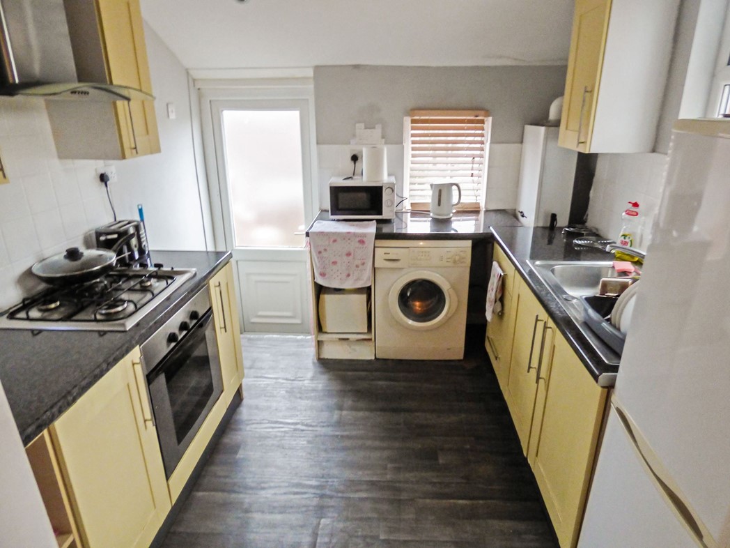 Property image 2 of 11