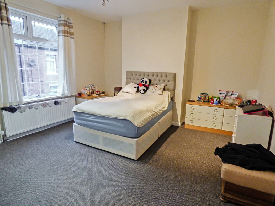 Property image 4 of 11