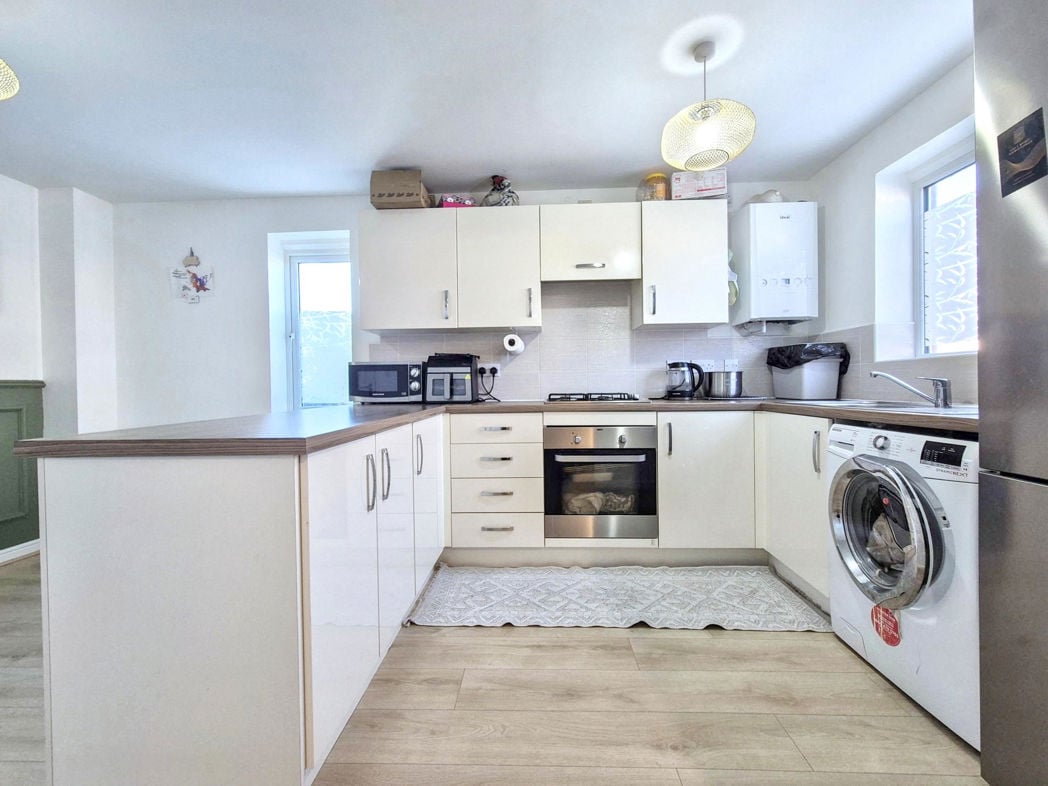 Property image 3 of 23