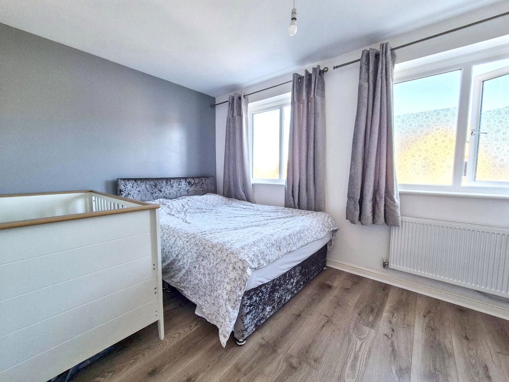 Property image 11 of 23