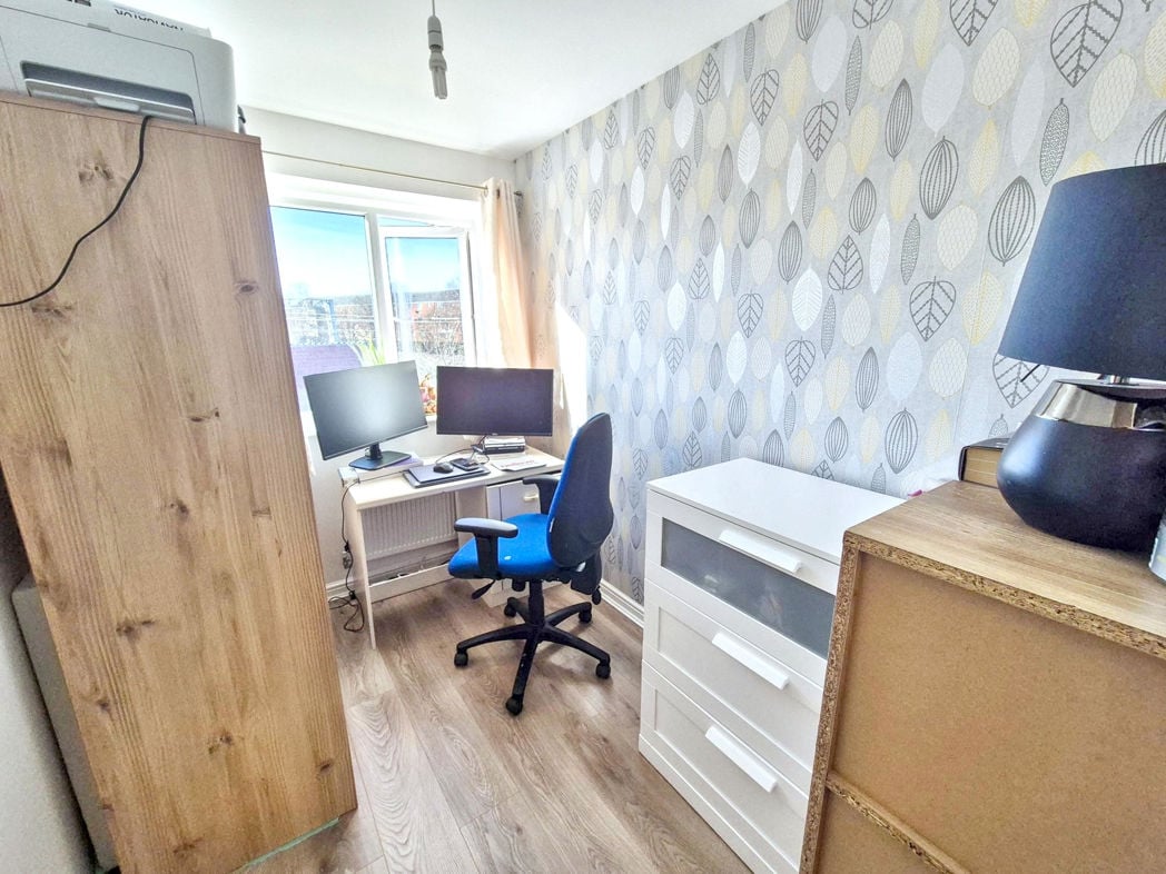 Property image 17 of 23