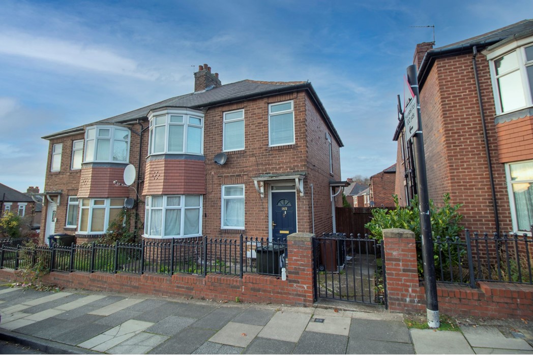 Property image 1 of 7