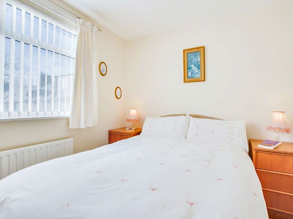 Property image 18 of 38