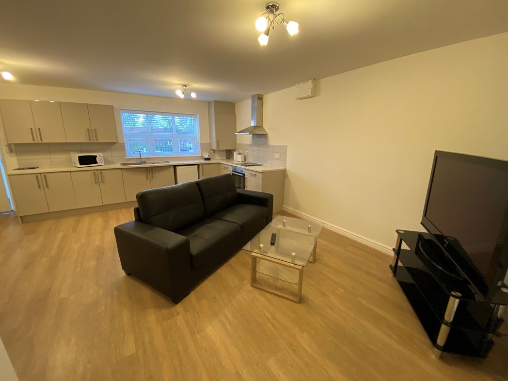 Property image 3 of 8
