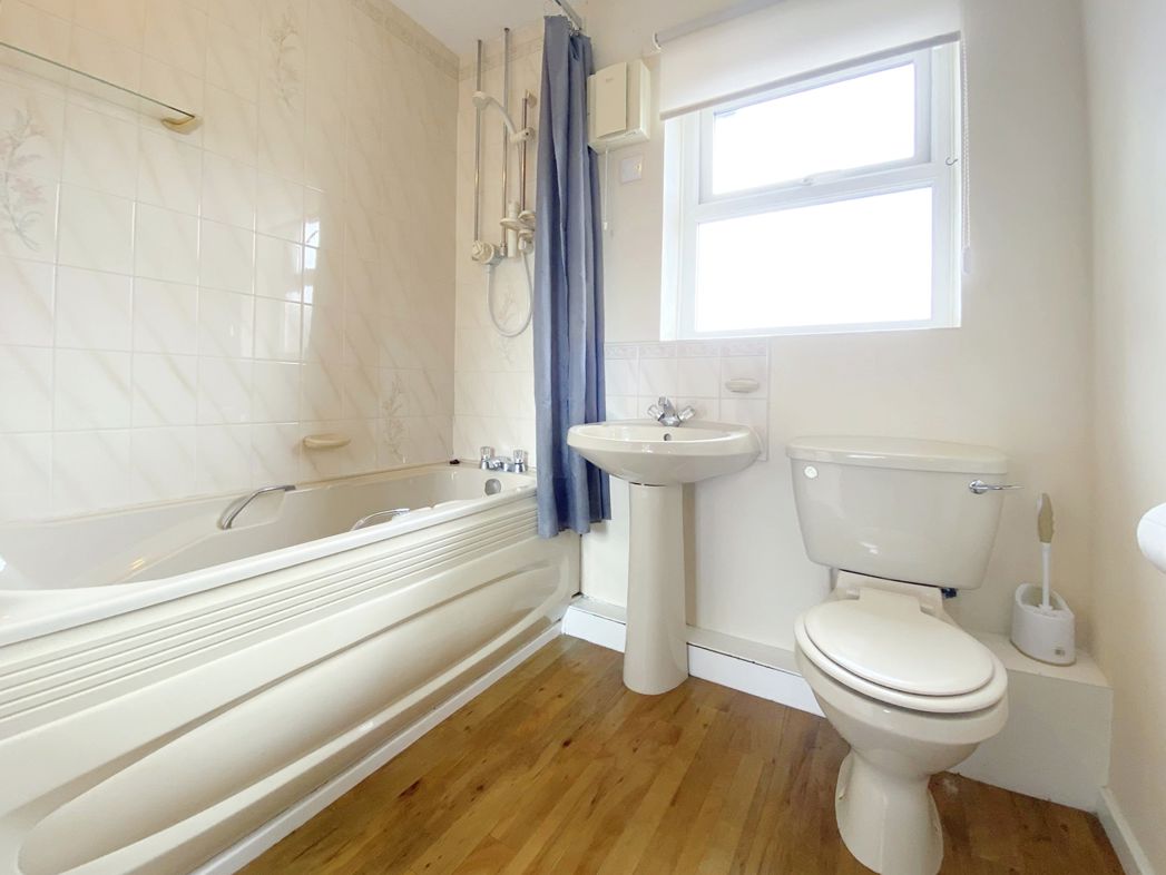 Property image 6 of 10