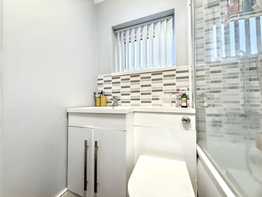 Property image 17 of 21