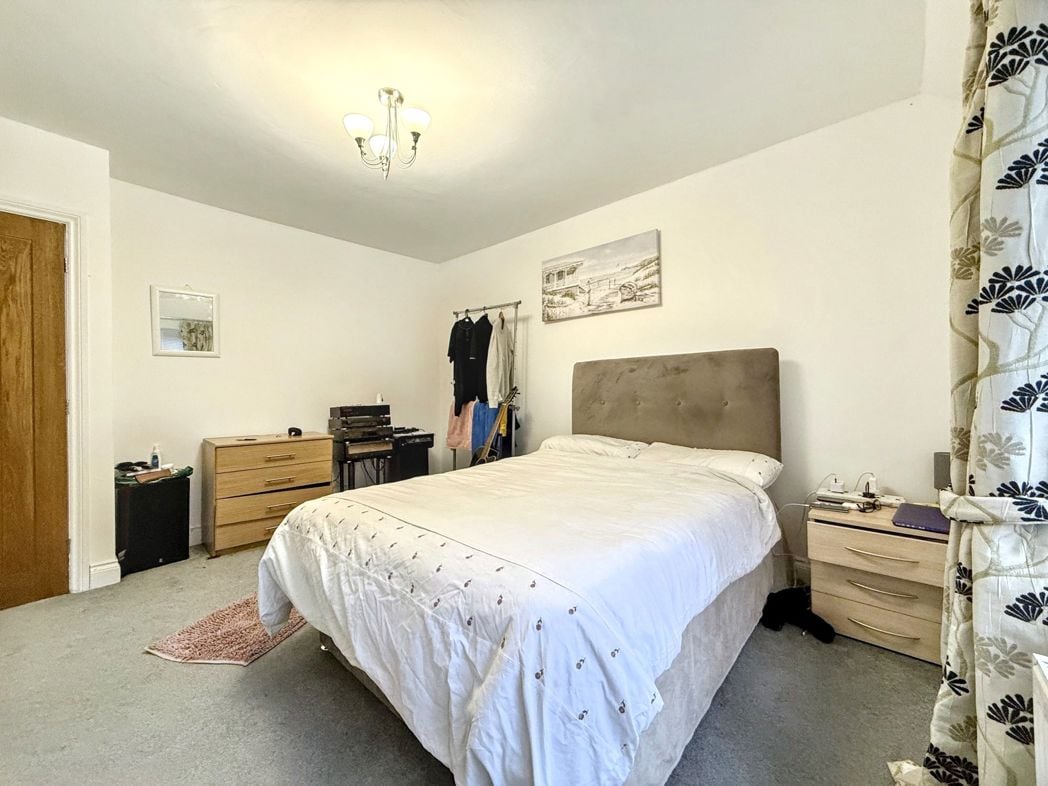 Property image 14 of 21