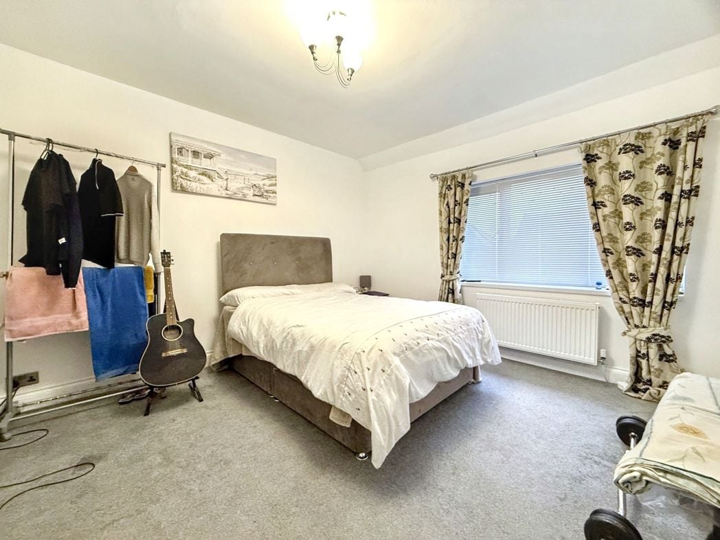 Property image 12 of 21