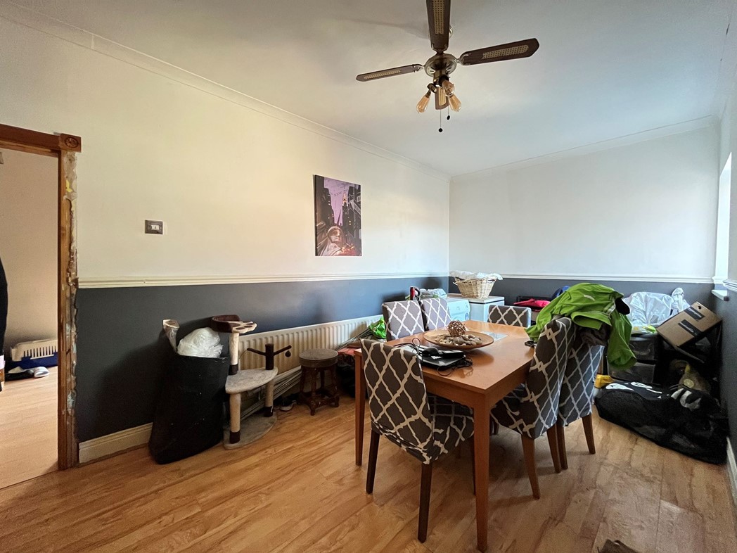 Property image 4 of 15