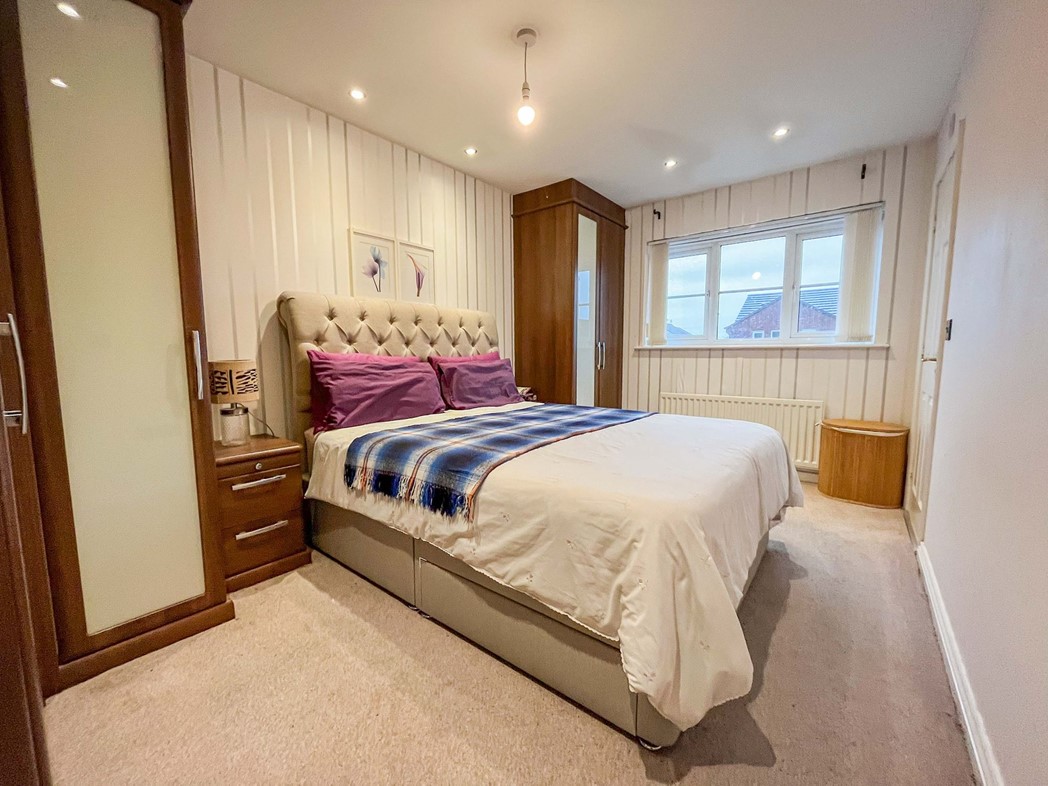 Property image 8 of 15