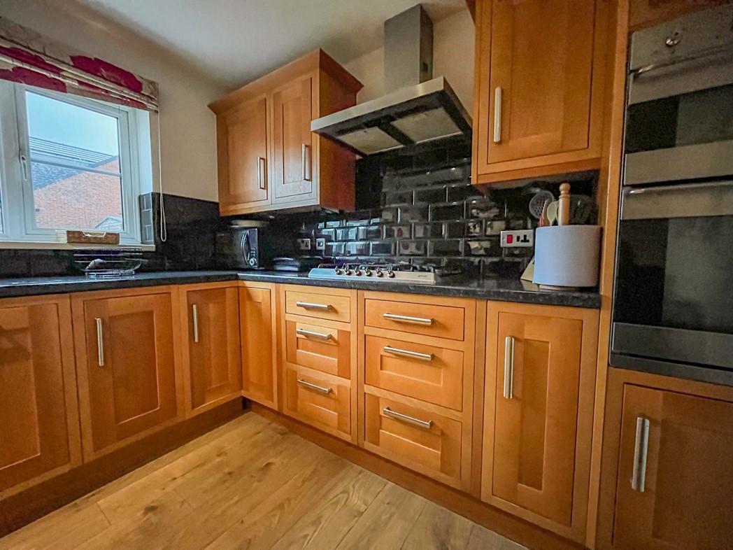 Property image 5 of 15