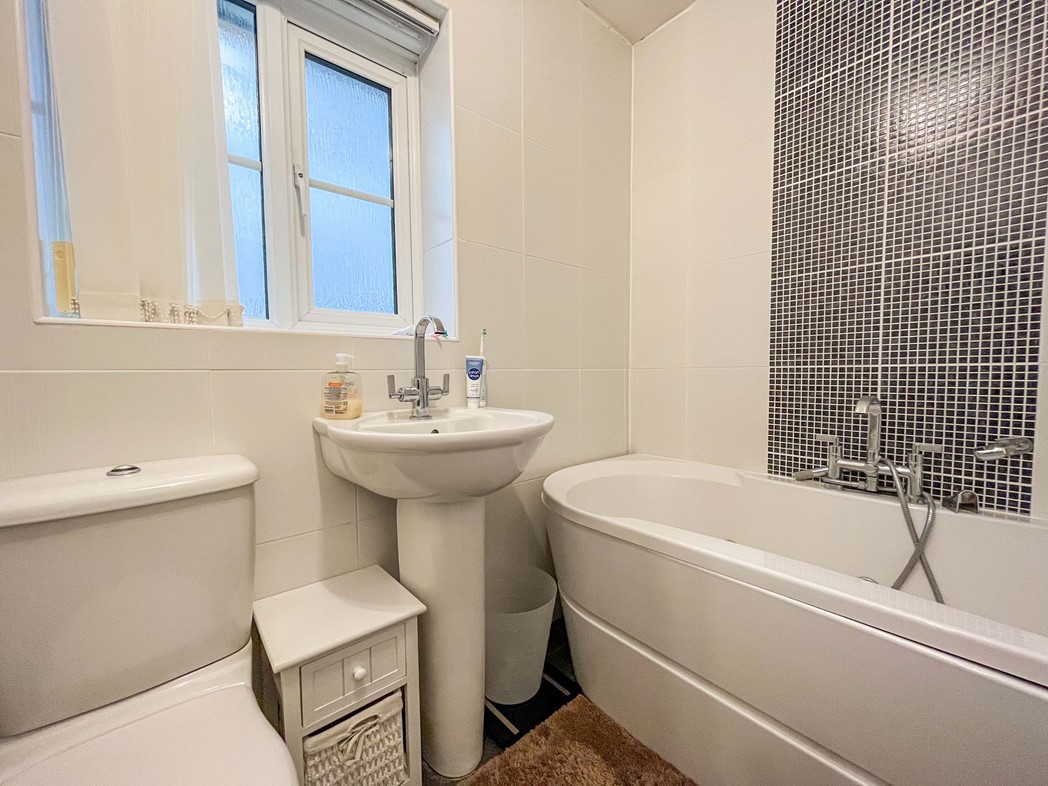 Property image 14 of 15