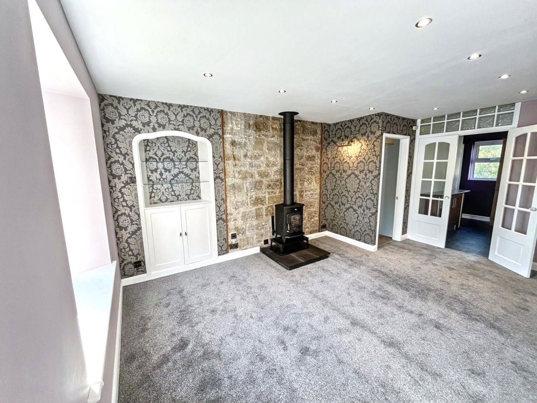 Property image 3 of 9
