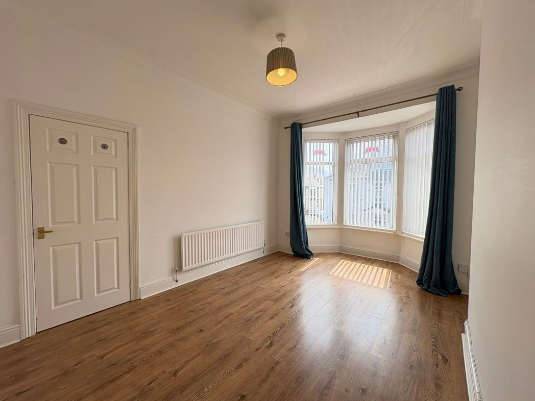 Property image 8 of 9